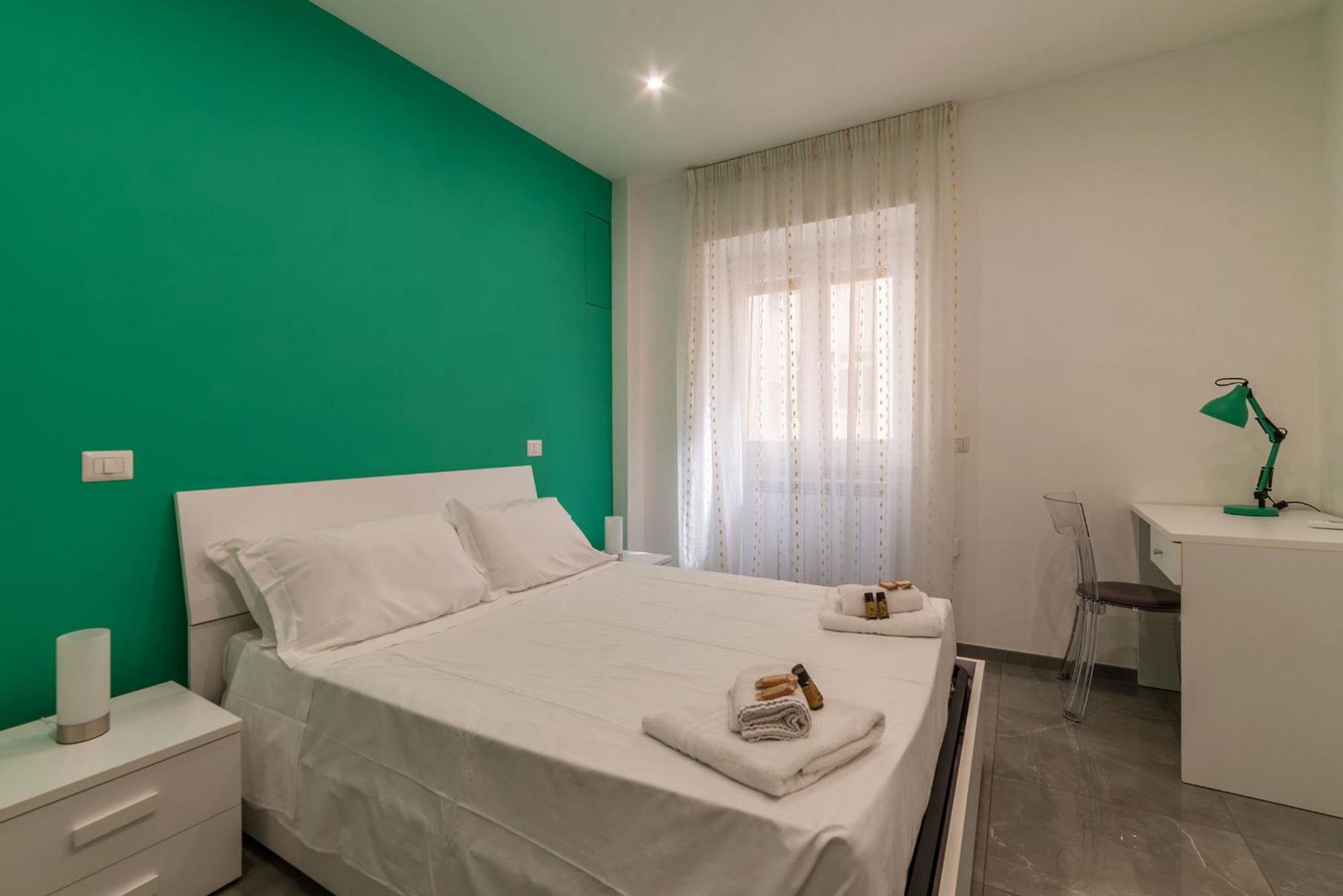 Joivy Delightful 3-Bed Flat With Balcony Daire Roma Dış mekan fotoğraf