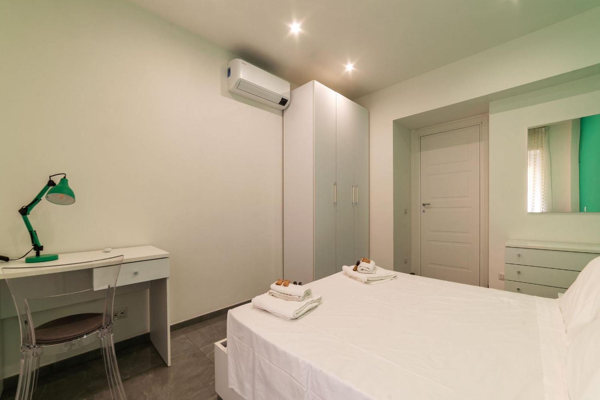 Joivy Delightful 3-Bed Flat With Balcony Daire Roma Dış mekan fotoğraf