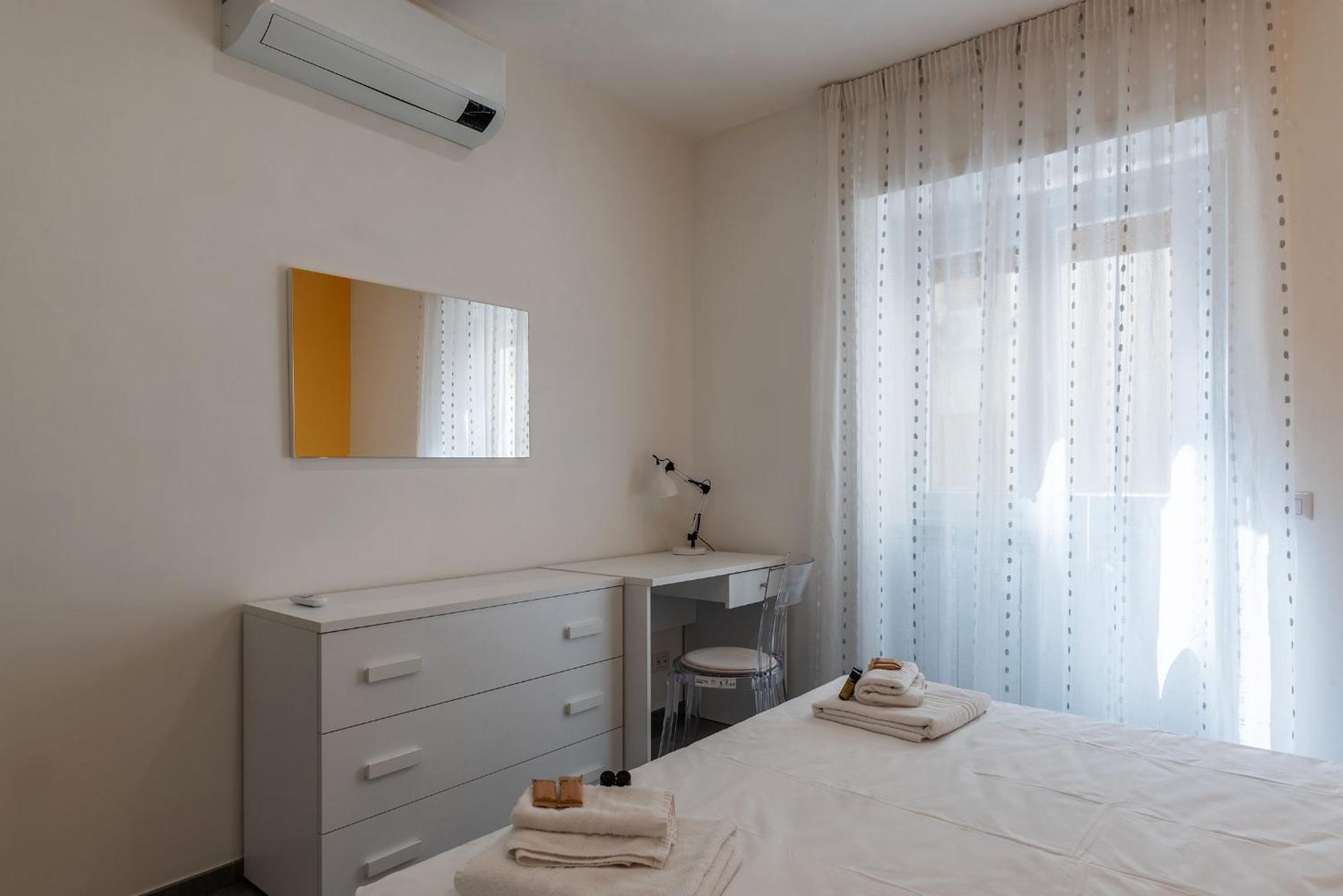 Joivy Delightful 3-Bed Flat With Balcony Daire Roma Dış mekan fotoğraf